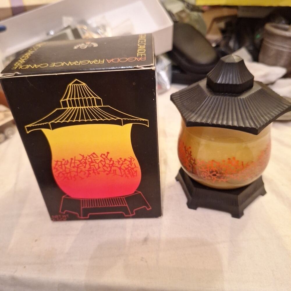 Fuller Brush Pagoda Fragrance Candle